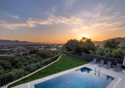 Villa ALAGÜN Villa ALAGÜN